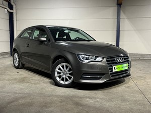 Audi A3 2,0 TDI Attraction 110kW S-tronic 3-deurs